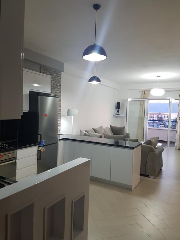 Modern Cozy Apartment Seaview Влёра Экстерьер фото